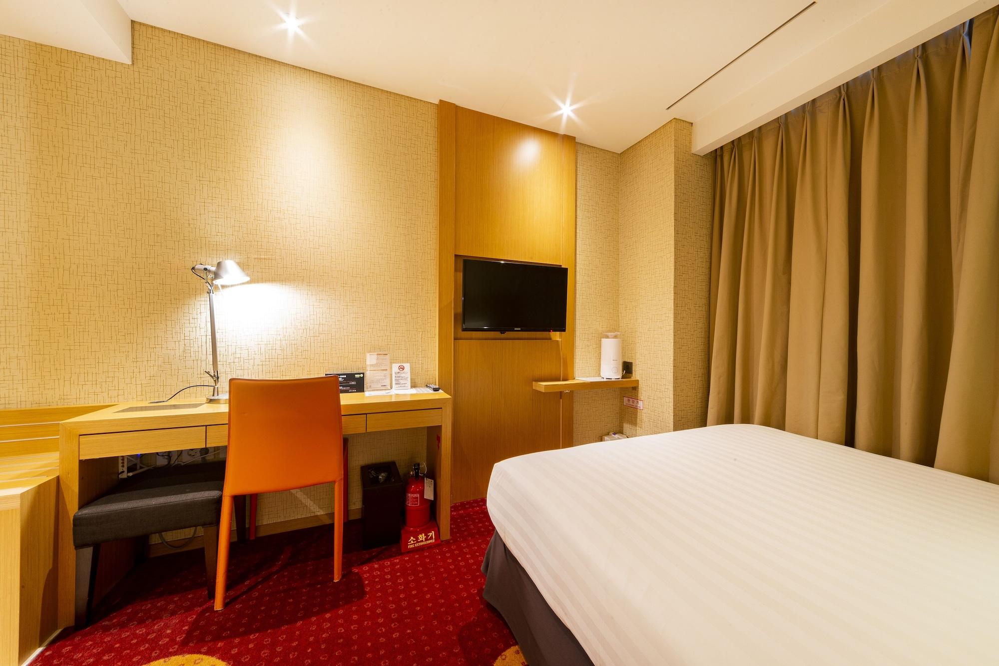 Solaria Nishitetsu Hotel Пусан Екстериор снимка
