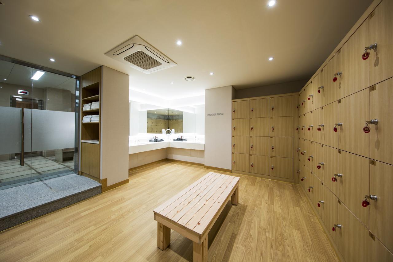 Solaria Nishitetsu Hotel Пусан Екстериор снимка
