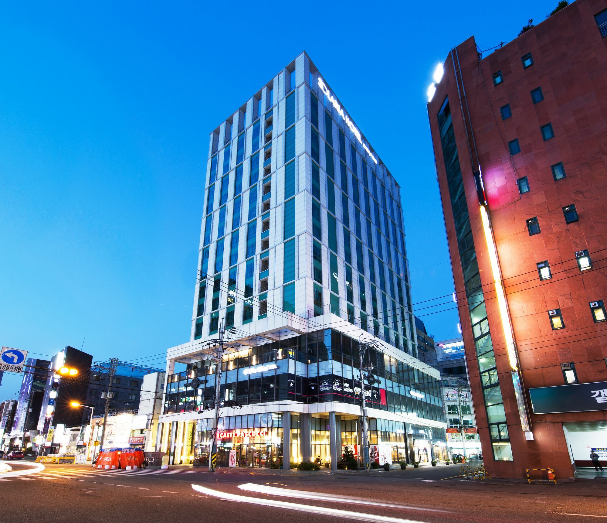 Solaria Nishitetsu Hotel Пусан Екстериор снимка